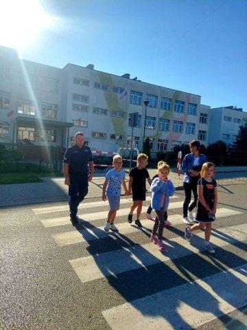 b_1024_768_0_00_images_2023_2024_WYDARZENIA_policjant_wrzesien_383338579_779815007279783_4946183495612804649_n